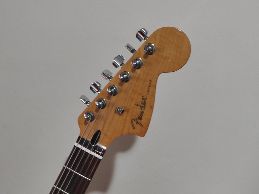Fender Jaguar (Jazzmaster Neck pickup)